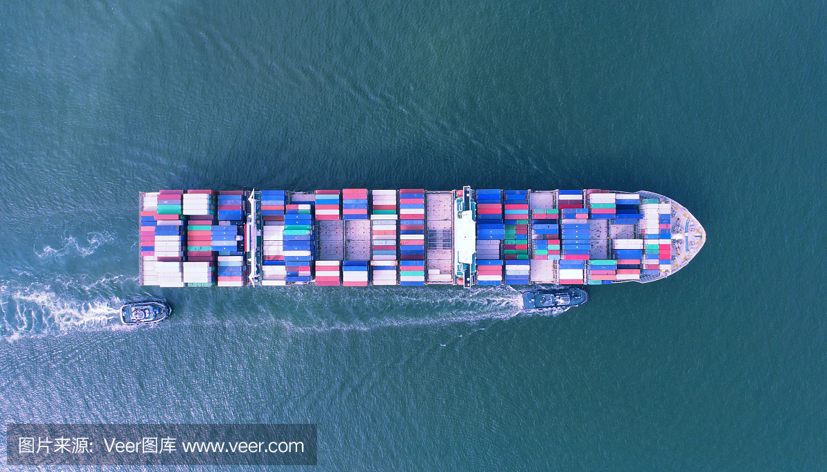 集装箱、集装箱船在进出口和商业物流,由起重机,贸易港口,航运,货物到港。鸟瞰图,水运,国际,壳牌海运,运输,物流,贸易,港口
